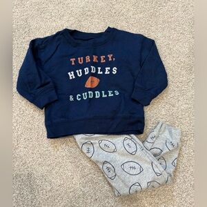 Carter's Light Gray and blue football Baby outfit in 18m sporty